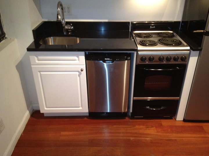 SkyMgmt's tweet photo. *Available NOW!*
Renovated 1 bedroom, granite bathroom, closet, stainless steel appliances, high ceilings
More info: https://t.co/wCvIQBONPa https://t.co/Q3Sf60r2jR