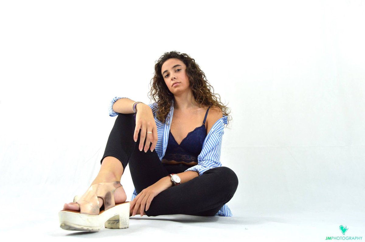 JMPHOTOGRAPHYJA's tweet photo. #photo #sesión #estudio #photography #modelo #topmodels #femenina #woman #photos #fotogafia #foto #photostyle #insesion #edition https://t.co/5kFpV5iIk9