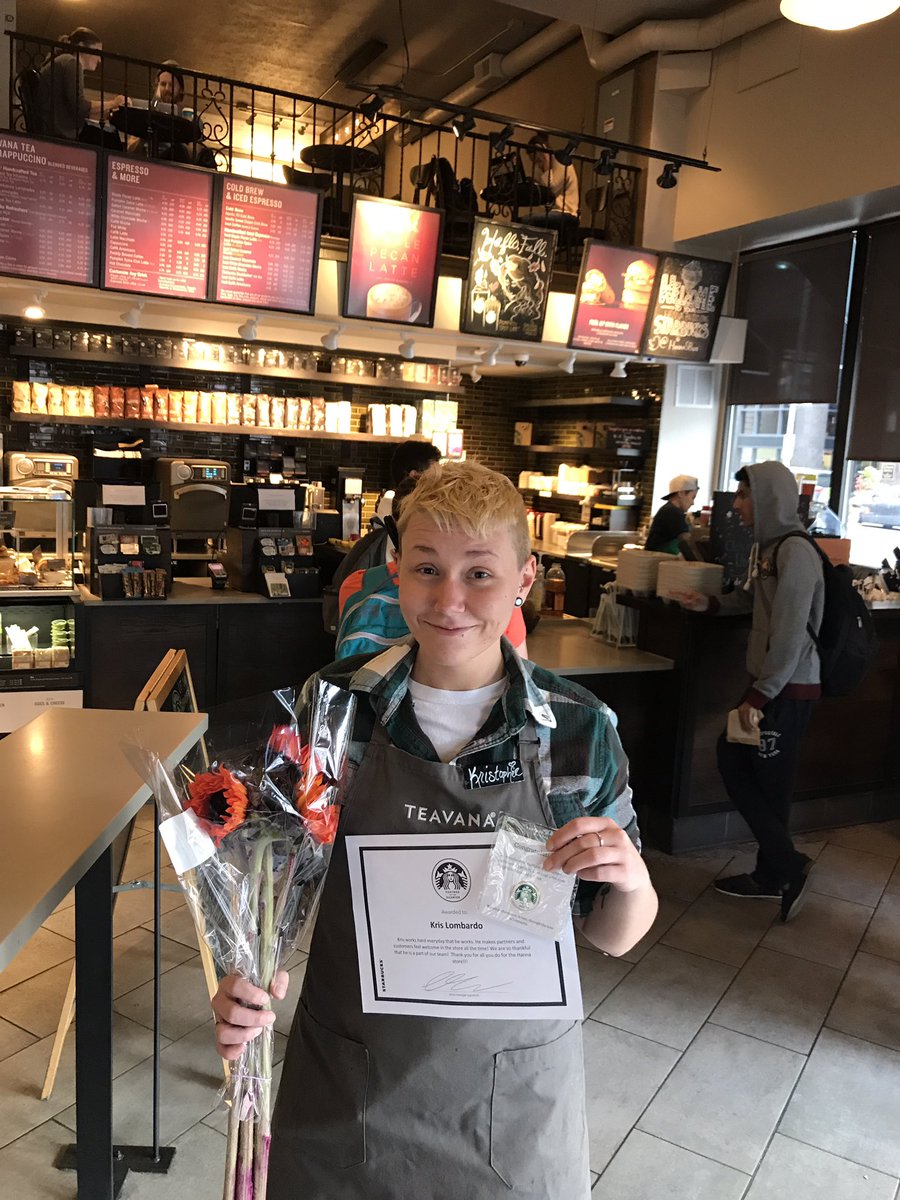 HannaStarbucks tweet media