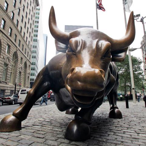 #Cryptocurrency tokens are now being traded on #WallStreet, thanks to tZero's #ICO #exchange. #Blockchain #Trading ow.ly/3n1a30fvbal