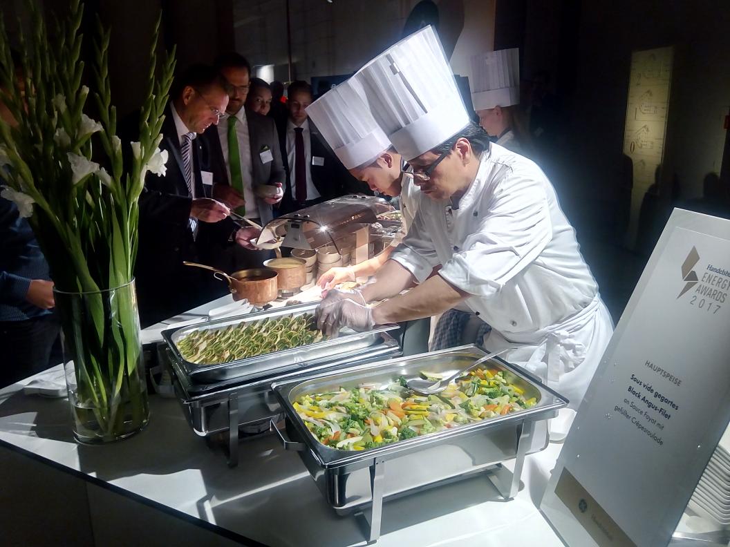 Feinstes Buffet und Flying Fingerfood von Dallmayr #EnergyAwards2017