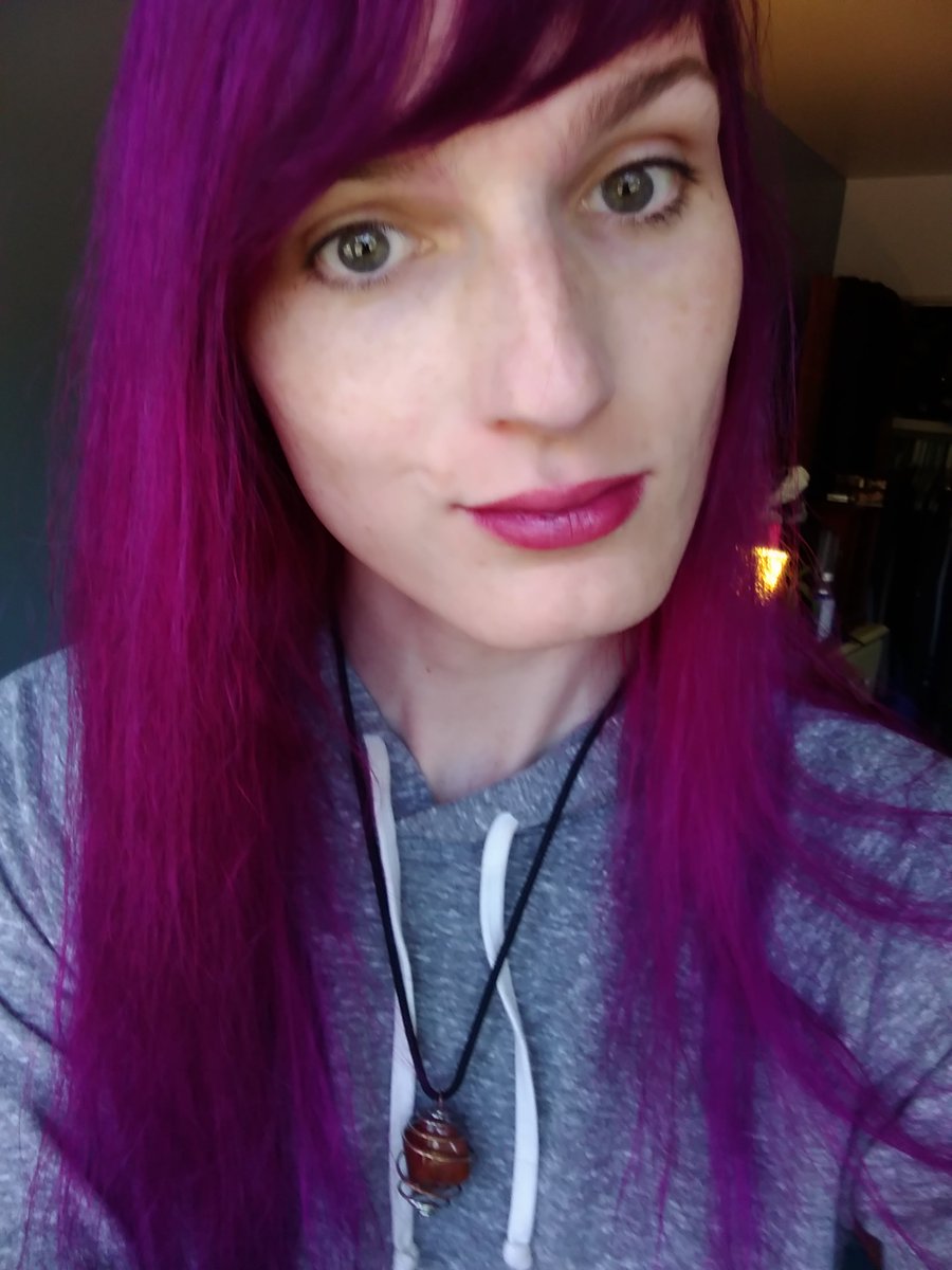 LBOW3's tweet photo. My hair turned out darker than I thought it would, so I bought some dark lipstick to match 😺 what do you think #nofilter #onlylipstick 💜 https://t.co/9HbqXMtn67