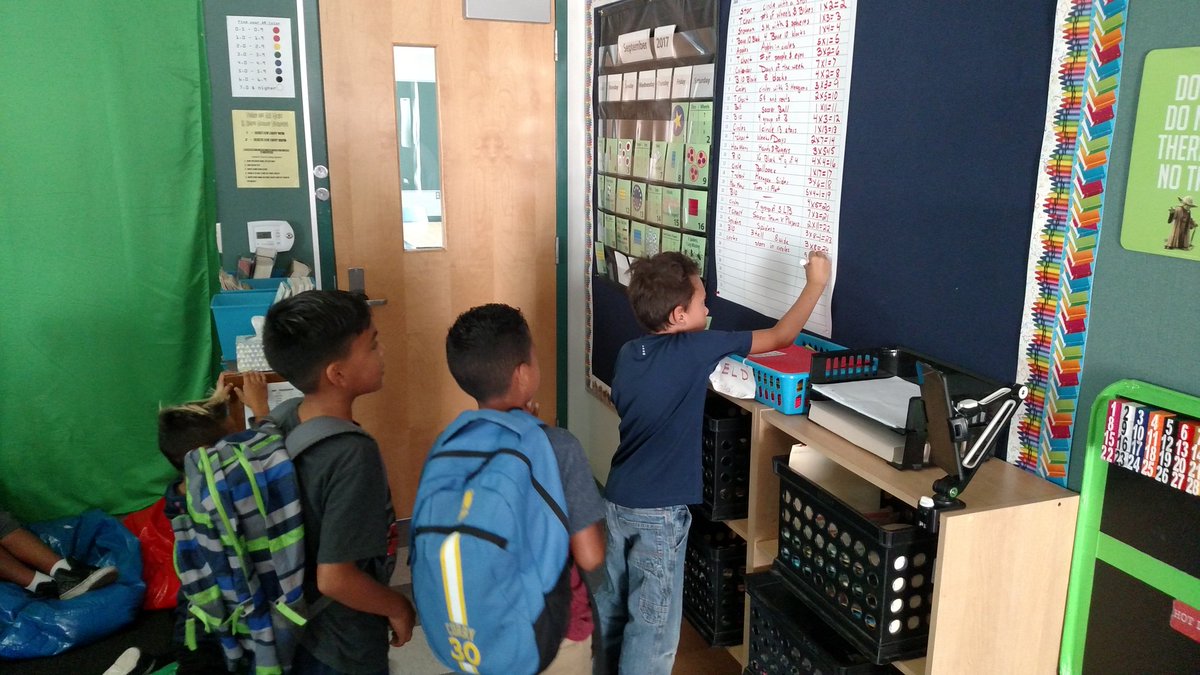 dromano21's tweet photo. Ss taking over the teaching of Number Corner to end our day. #rioschools @NorteEagles https://t.co/xMJrzhT2EI