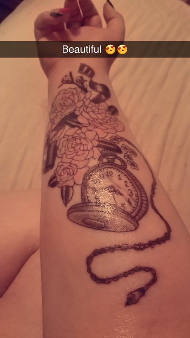 Oh yesterday was my birthday and..... Im a tatted babe now https://t.co/INCgwXFTU1