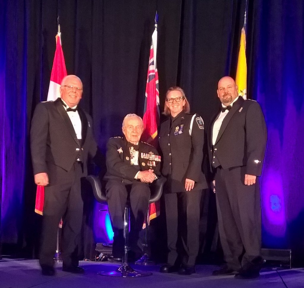 PtboParamedics's tweet image. Paramedic Gratton accepting the EMS Exemplary Service Medal from General Rohmer with Chief Mellow and DC Barry.