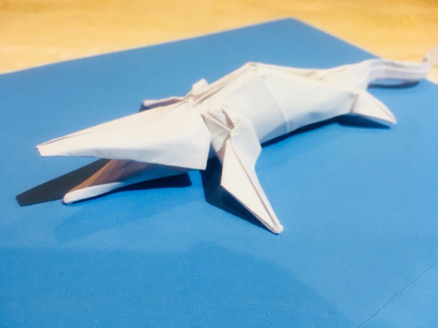 オリジナル 折り紙 お見事 中学一年生の男の子が作った モササウルス Togetter