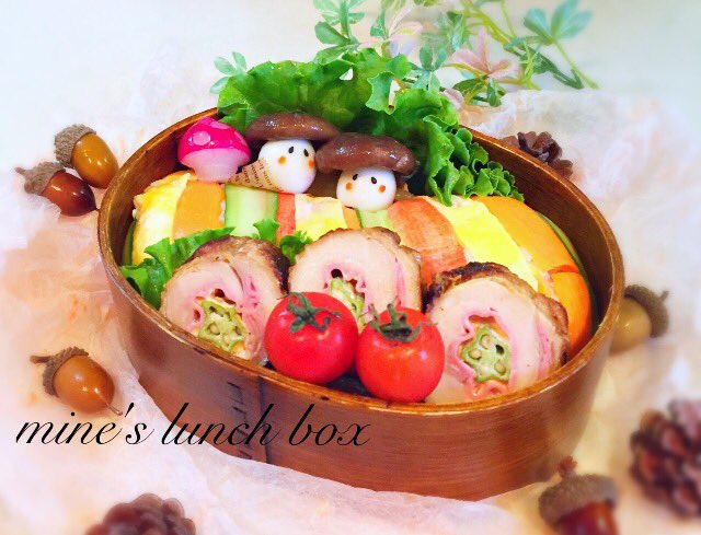 息子くん弁当🍱

長男くんの部活根性論🤣
自分なりに頑張ってるつもりでもチームの全員に頑張ってると認めてもらえなければ頑張ってることにならねんだ！

君が勉強よりもサッカーゲームを頑張っていることは家族全員が認めるとこですはい😆