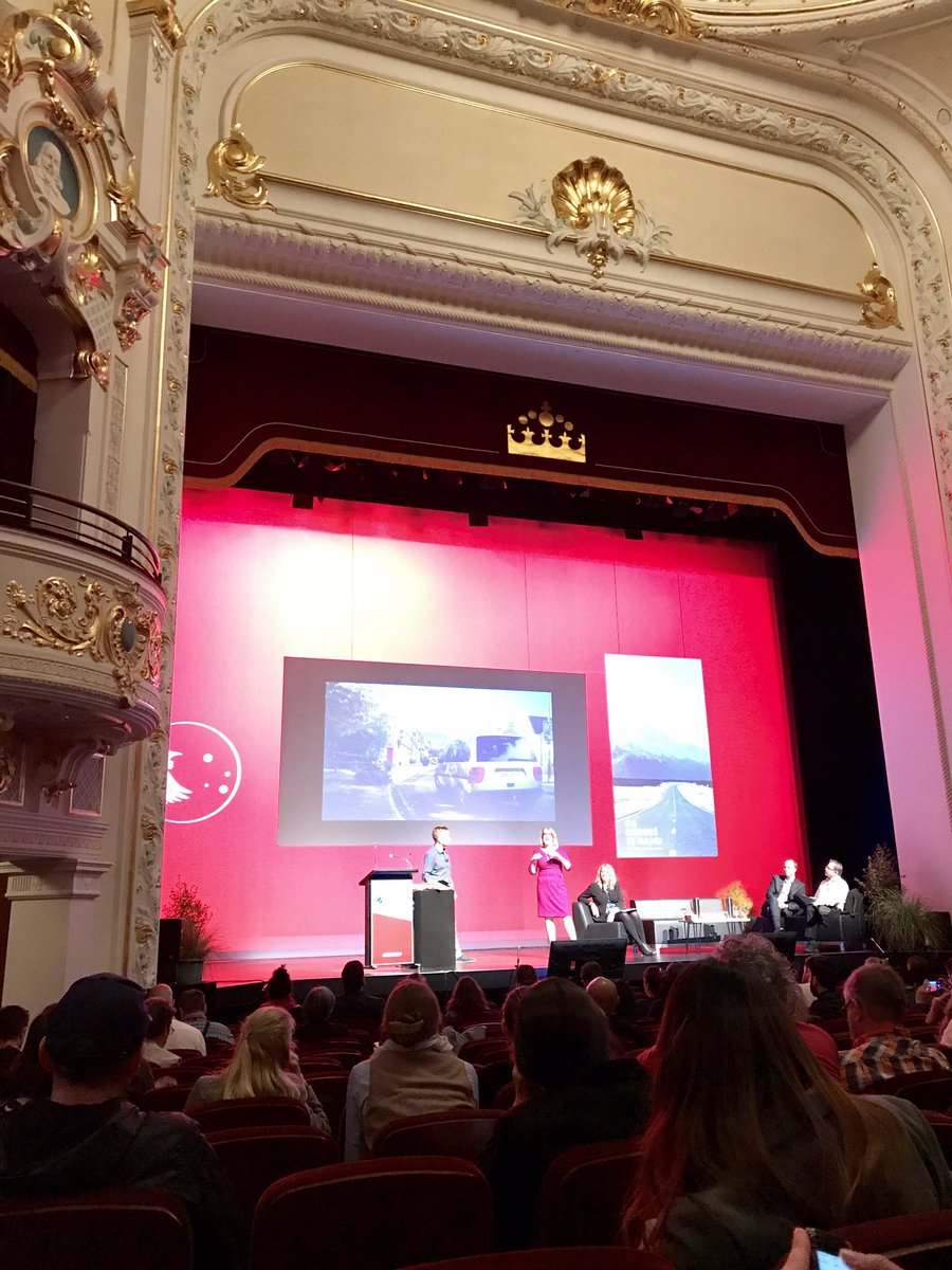 brucemuirhead's tweet photo. @_SEWF "weβre all technology companies nowβ Lucy Fraser #FitHomes https://t.co/vNBahDEHxT