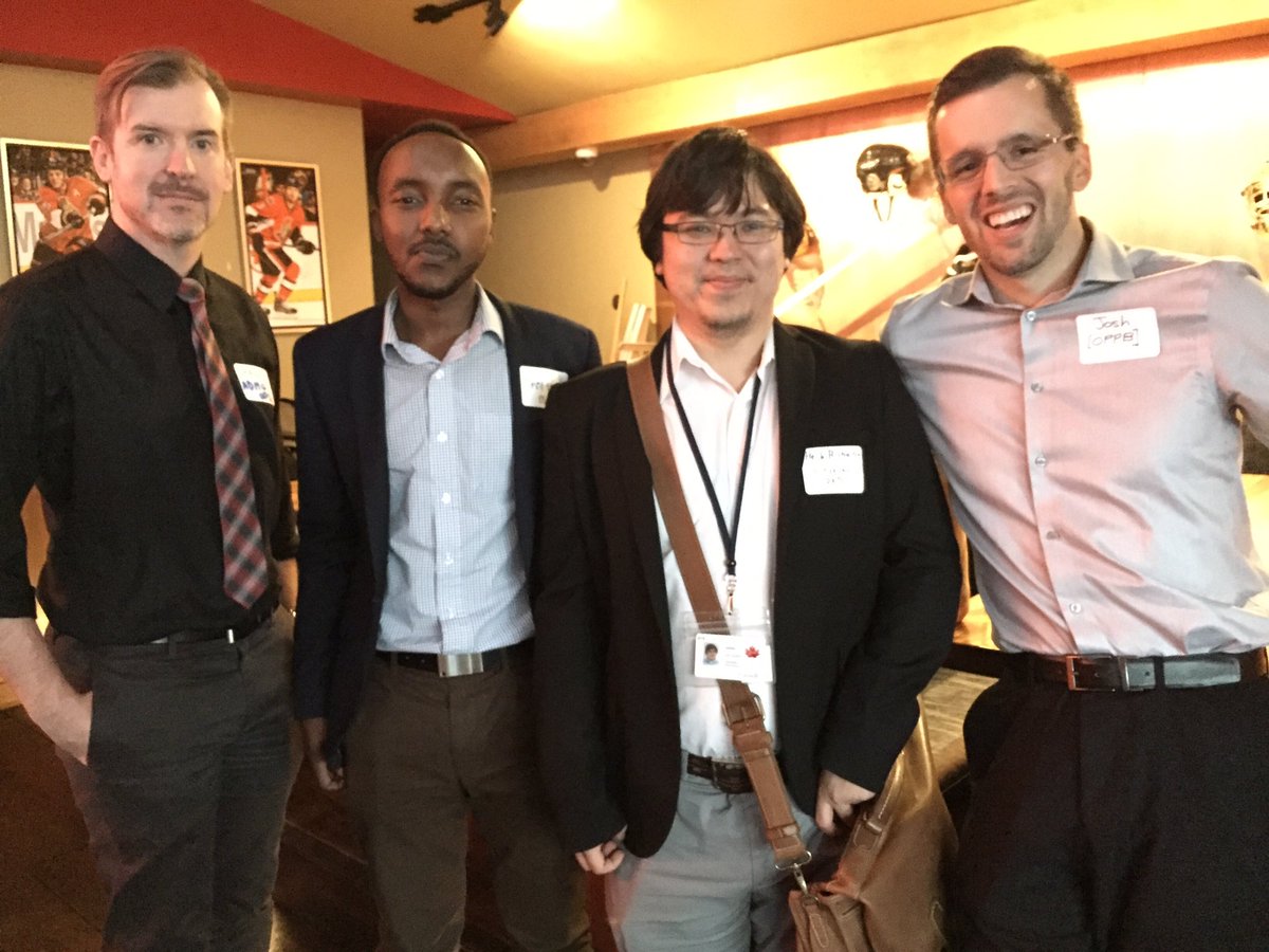 PDN_RPP's tweet photo. So many wonderful people at our networking event! // Y'a tant de gens formidables à notre événement de réseautage! #Ottawa #iGive #jeDonne 👋 https://t.co/yQAwQ82UBM