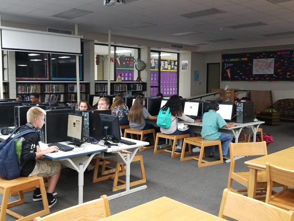 LibraryLlms's tweet image. #readtheory @SDensonLLMS awesome 8th grade class!!!!!