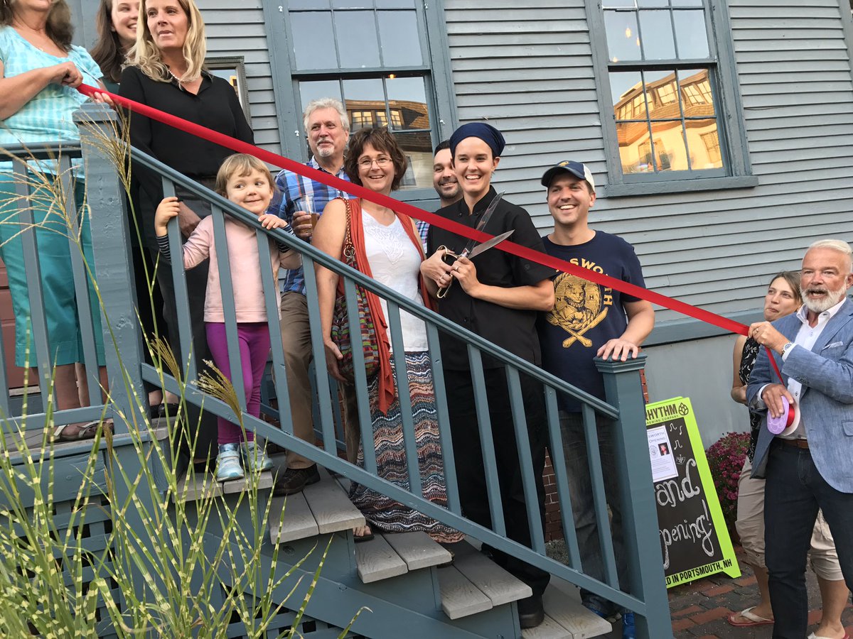 nibblesworthNH's tweet photo. Grand opening popup party with @PortsChamber #nibblewell #open https://t.co/FaT4fzbTvL