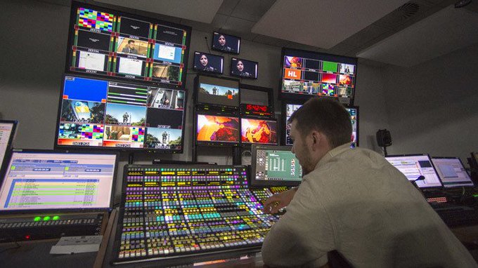 View image on Twitter