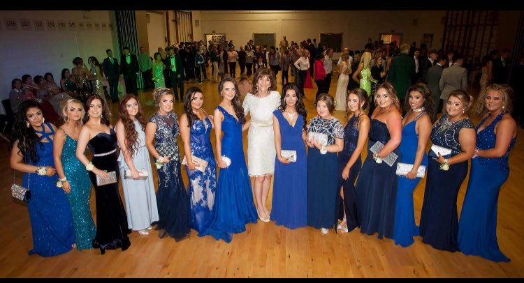 mariemccolgan's tweet photo. πππππππππππππHere they are, all the #BlueBelles2017 #SMDFormal17 #AlwaysaStMary'sGirl πππππππππππππ https://t.co/c3rHNXXwRG