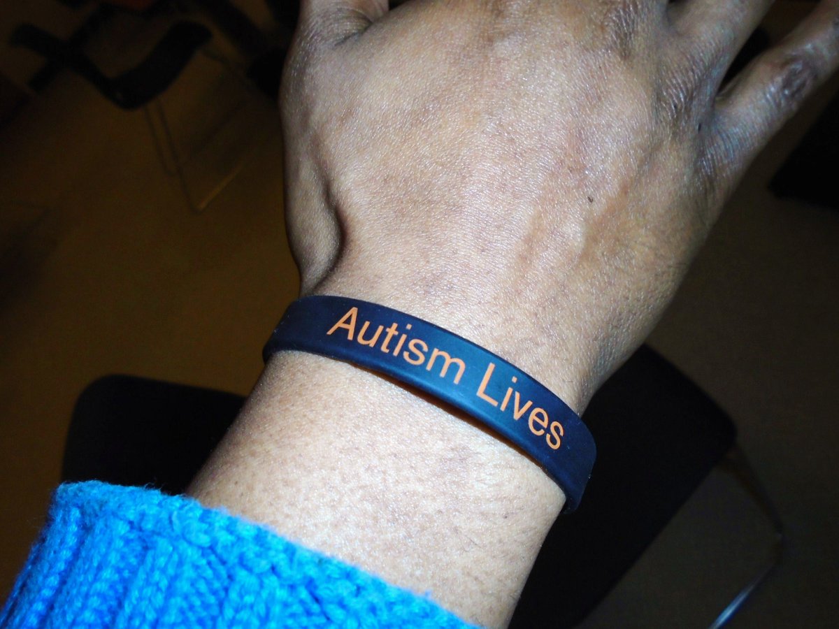GameofCans's tweet photo. Autism Lives...Learn to Love Difference! #7Reign #GameofCans #PlayCans #CansMat #AutismLives #AutismReign #LearntoLoveDifference #CansGame https://t.co/tt2EdFvC5V