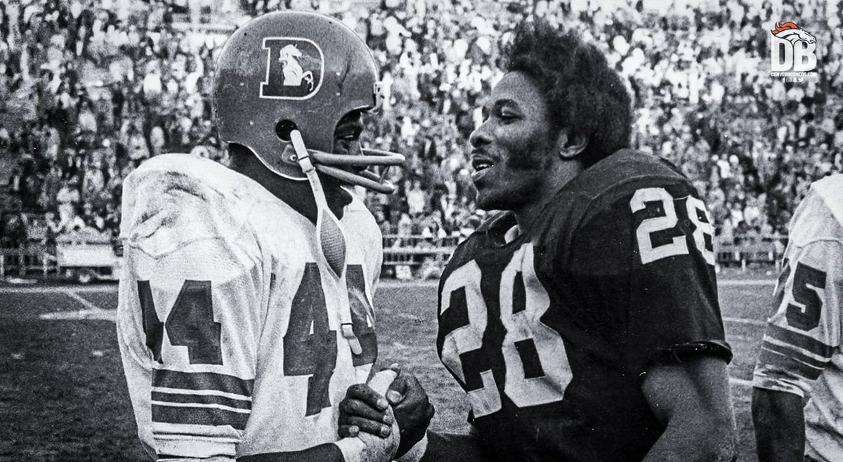 Broncos's tweet photo. There's nothing quite like the #OAKvsDEN rivalry.

#TBT 📸's » https://t.co/C0MWKV2Fz3 

#BeatTheRaiders https://t.co/rWy5tevIwN
