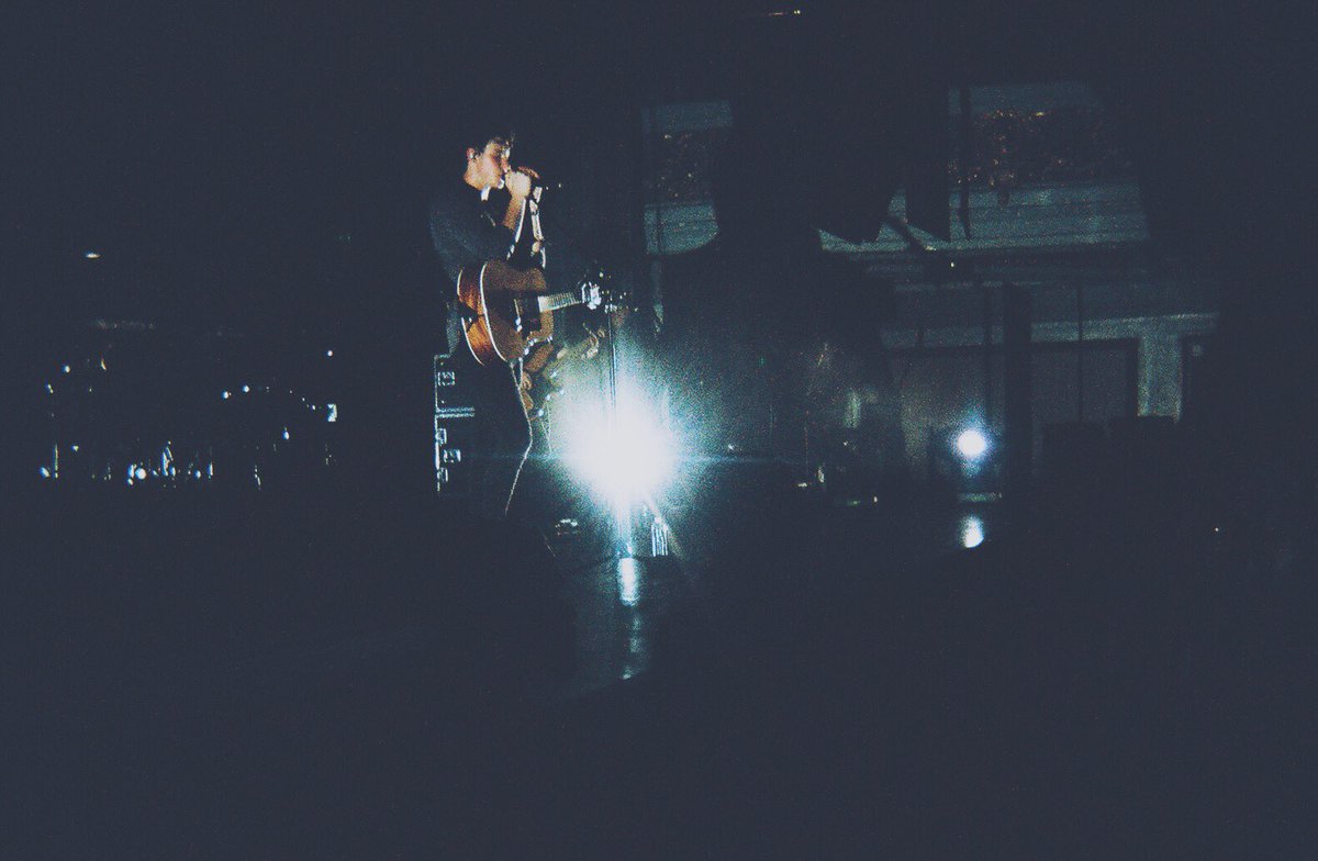 notesonitall's tweet photo. You look good on film, @ShawnMendes: the result of bringing a disposable camera to shows 📸 https://t.co/PO2wdejR6T