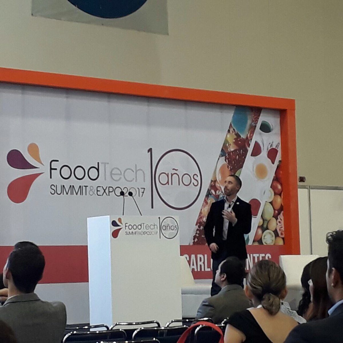 ElFoodTech's tweet photo. "Todos decimos querer ser saludables, cómo lograrlo es el reto". - Francisco Ibarzabal de Igredion. #FoodTech2017 #YoVoyAlFood https://t.co/nD3aTylcfW