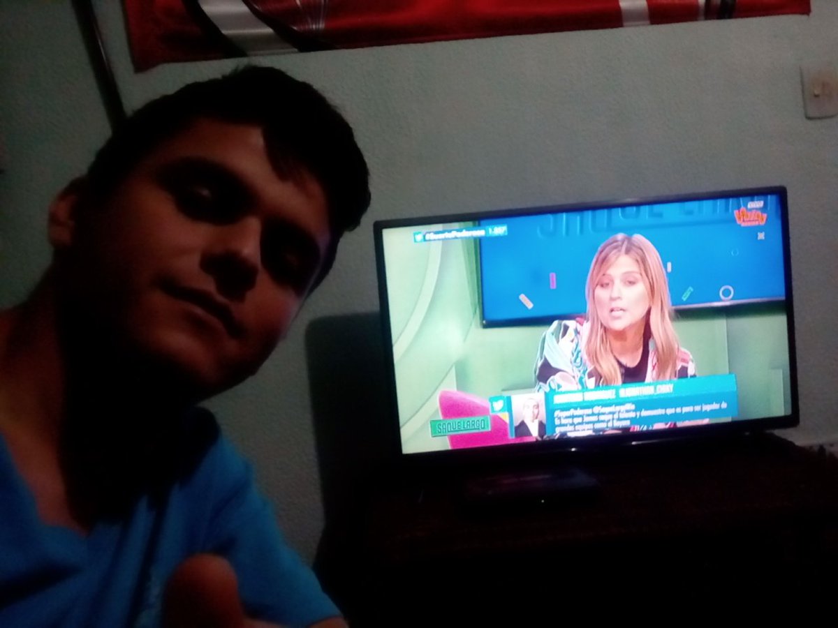 TATOOLOPEZ91's tweet photo. #SuertePoderosa seria un gusto de conocer @AndreaGuerreroQ  @julitellez9 https://t.co/ZMYW18sxs7