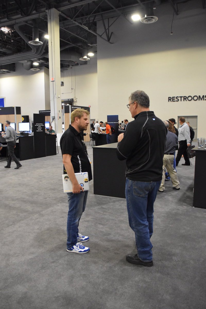 mgillet's tweet image. Feat. #developergarage Busy line up, working &amp;amp; learning during #sapteched - Great place to grow knowledge and skills !