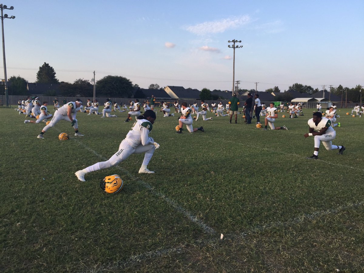 Alex Anderson (@aanderson_ktbs) on Twitter photo It's <a href="/shrevefootball/">Captain Shreve FB</a> vs <a href="/CEByrdHigh/">C.E. Byrd High</a> under the Thursday night lights! We'll be live with the Gators in a few minutes It's <a href="/shrevefootball/">Captain Shreve FB</a> vs <a href="/CEByrdHigh/">C.E. Byrd High</a> under the Thursday night lights! We'll be live with the Gators in a few minutes