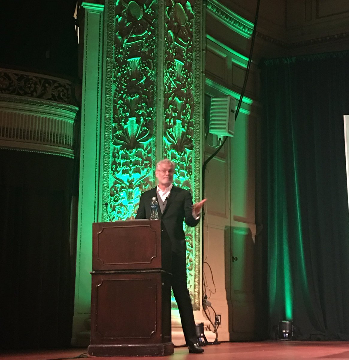 KnowledgeBuild's tweet photo. I’m at tonight’s @ThrivalFestival Innovation sessions. This is maker @mickeymcmanus talking about “The Nature of Things” #BuildPlayLearn https://t.co/B7FgiVsEU6