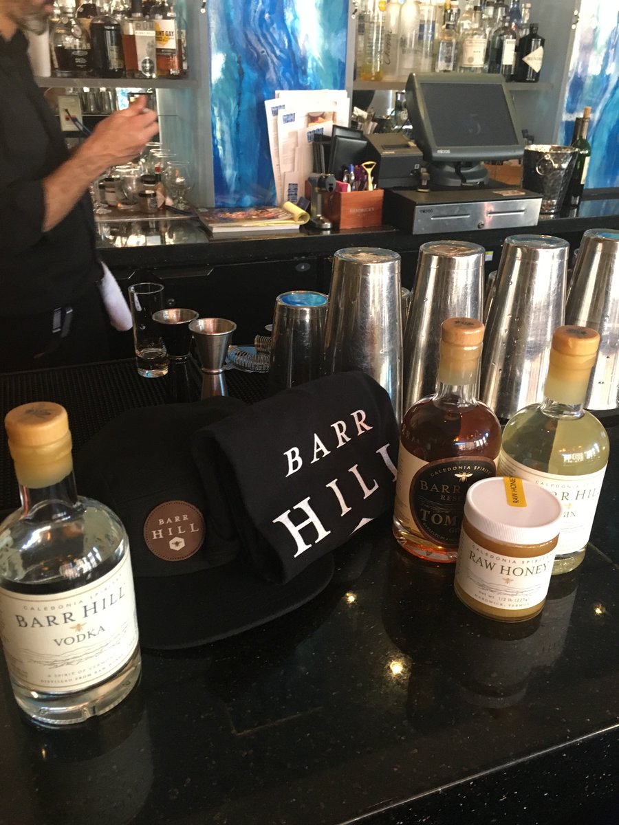 GlassLoungeOP's tweet photo. Special thanks, Kimberly from Caledonia Spirits for the care package and Barr Hill's Tomcat Gin, the cornerstone of our Bee Sneeze cocktail! https://t.co/1REw9QCsWY