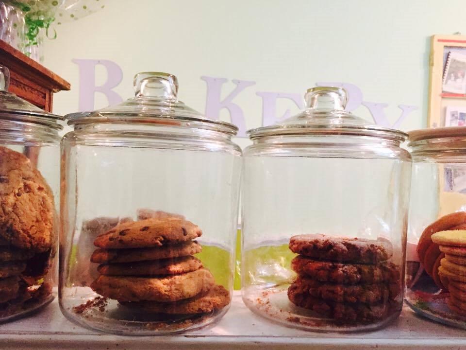 KitchenetteNY's tweet photo. Sometimes all you need is a freshly baked cookie https://t.co/qVdi8SxhyO