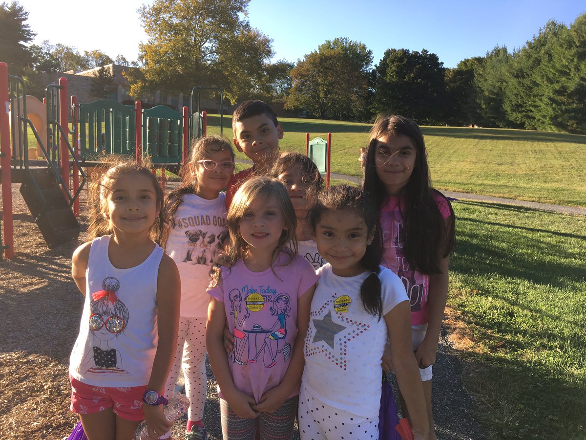 Stephanie Hales tweet media