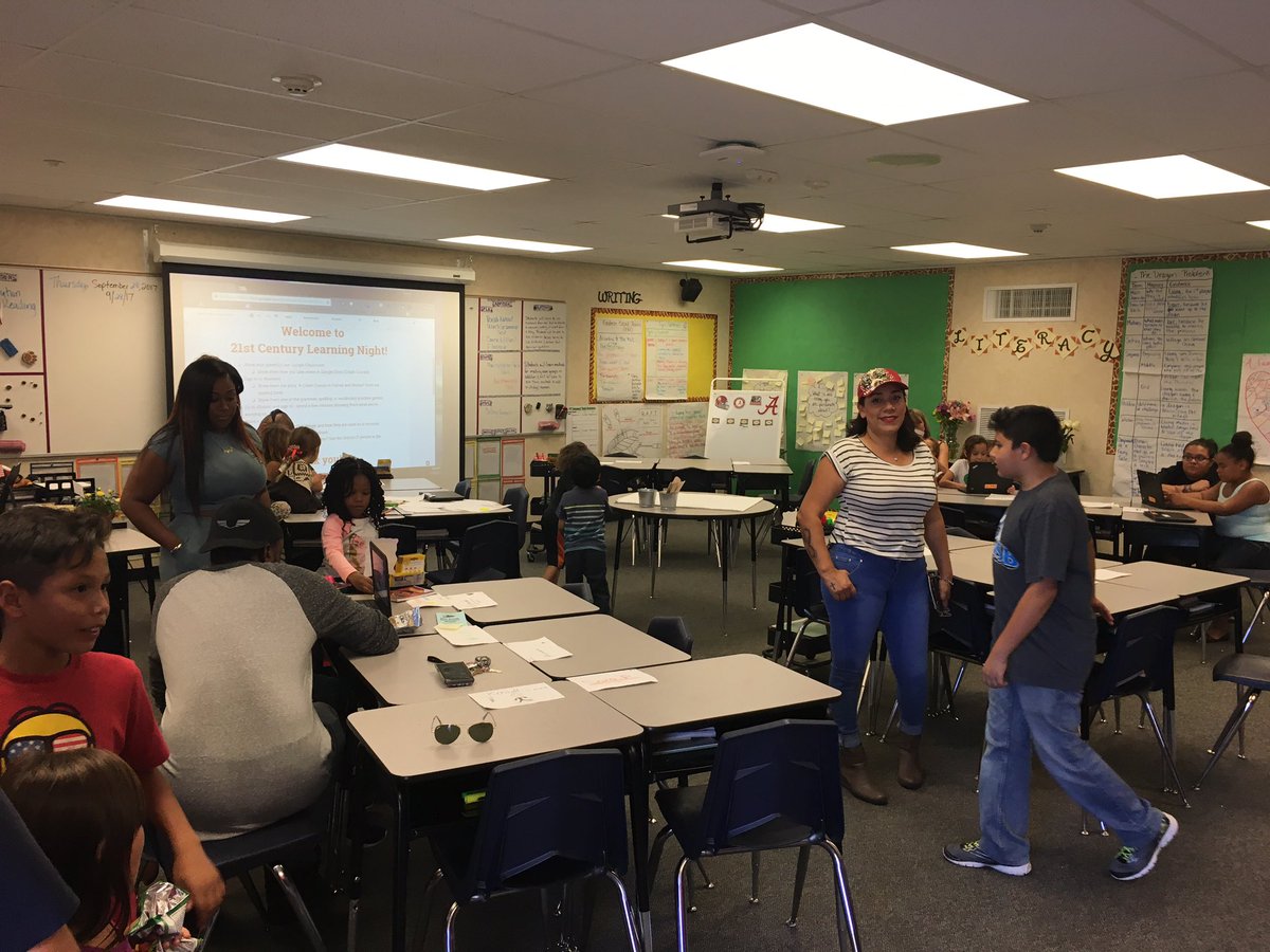 atbreton's tweet photo. Students and parents comparing and contrasting homework styles using #flipgrid. https://t.co/ui5CsA4ANP