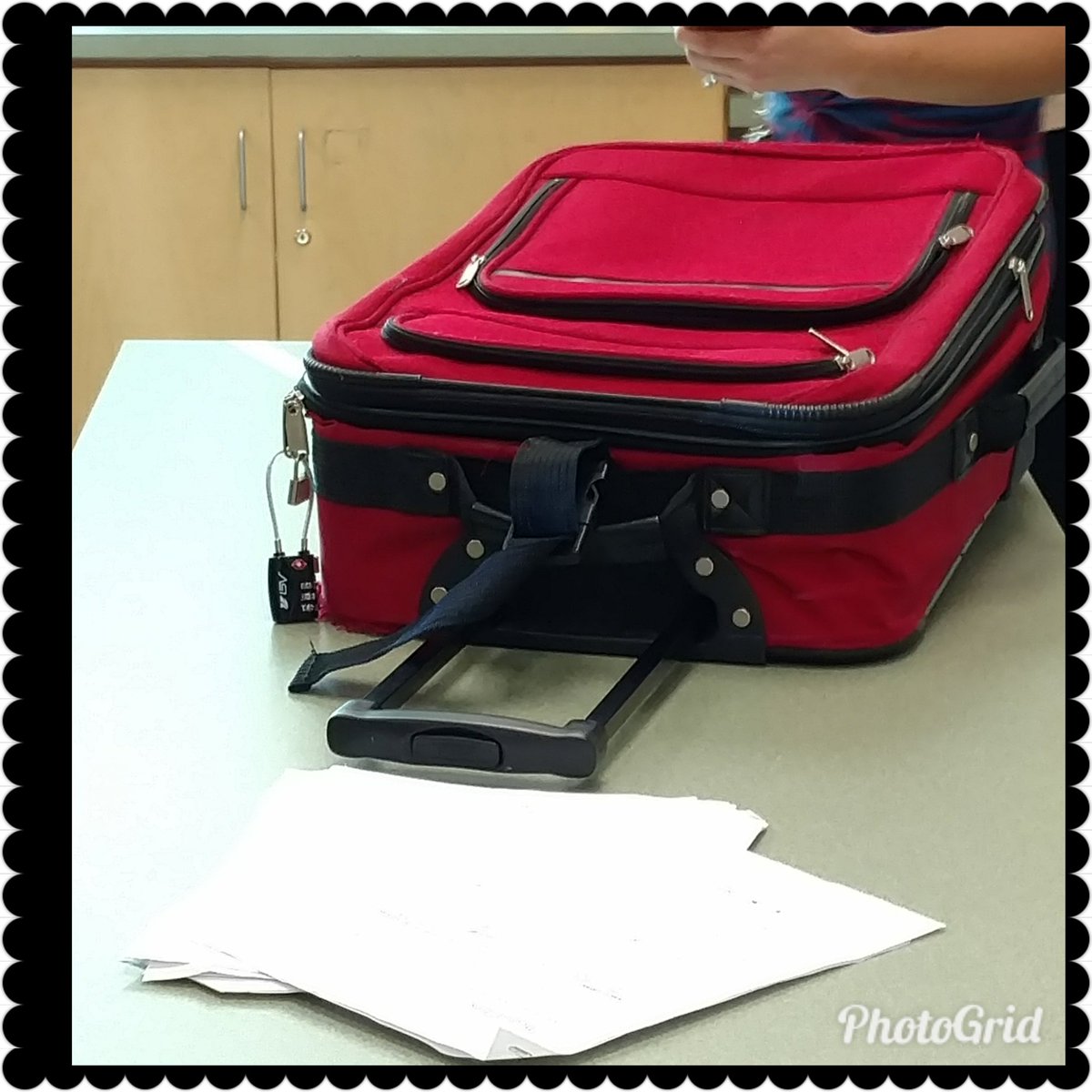 mathwendi's tweet image. Algebra review - students working together solving problems &amp;amp; the code to open lock &amp;amp; get the treasure
#algebraPL @_swelks @cincottapeter