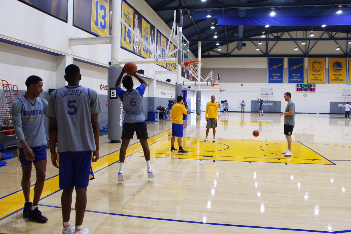 強大的自律性！杜蘭特：今早本沒訓練，來了後發現全隊都在訓練！-黑特籃球-NBA新聞影音圖片分享社區