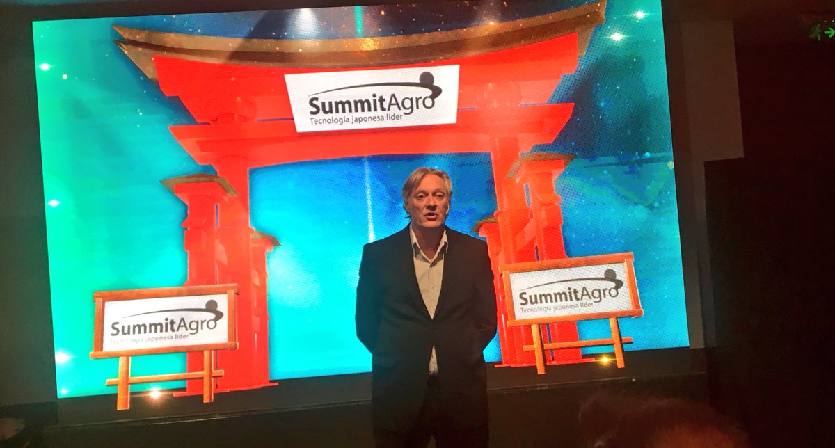 infocampoweb's tweet photo. #SummitAgro presenta #Axeev. Stante: "Esta molécula nueva que hoy lanzamos es un aporte importante para la tecnología argentina" https://t.co/ny7vYZFMVH
