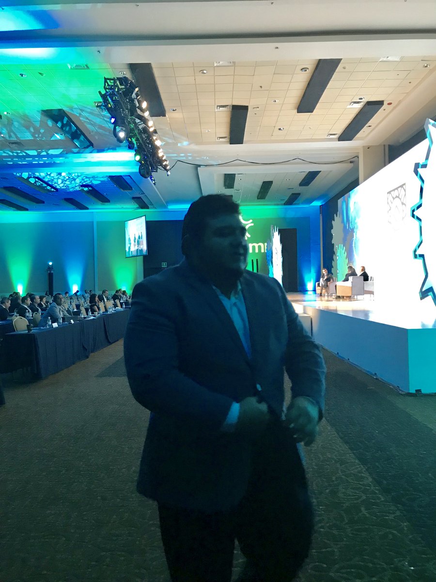 CVInnovaTICMx's tweet photo. ¡ @VictorGtzMtz, Presidente de la Comisión de Innovación y Tecnología de @CONCAMIN, a punto de presentar esta iniciativa en la #RAIConcamin! https://t.co/quBRnUBjZZ