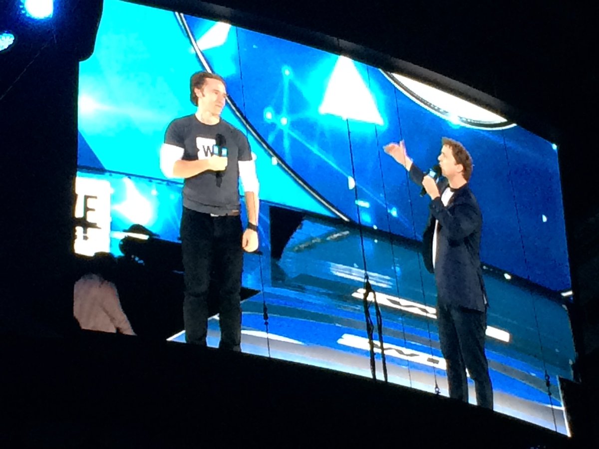 ZeliaMCT's tweet photo. Another impactful gathering from students 2 Ps 2 Ts to sponsors! TY @craigkielburger @marckielburger @WEMovement #WEDay #WEDay2017 #WEDayTO https://t.co/iiG5KMVxUO