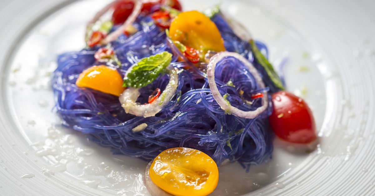 wineandbeats's tweet photo. New Upscale Thai Joins Williamsburg Dining Scene  https://t.co/soIcyTFyCg https://t.co/b7ycdDTe8Z
