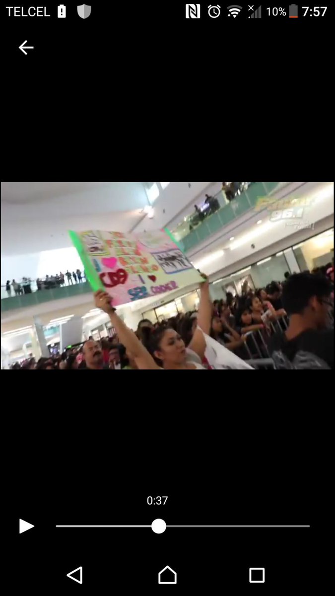 EvelynDeAzucar1's tweet image. @CD9 mi mamá con toda la actitud el 23/ sep ese es mi cartel me vieron? @JosDice @soyalannavarro @soyalonsovillal @bryanmouque @freddyleyva