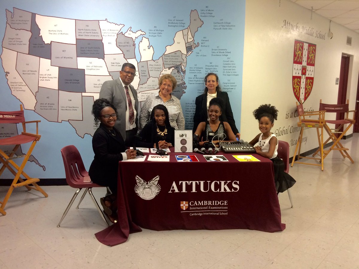 eevans5686's tweet photo. Great Open House at Attucks Middle. Board member Mrs. Murray in attendance. #BCPS #attucksms https://t.co/LRqVHzT3gy