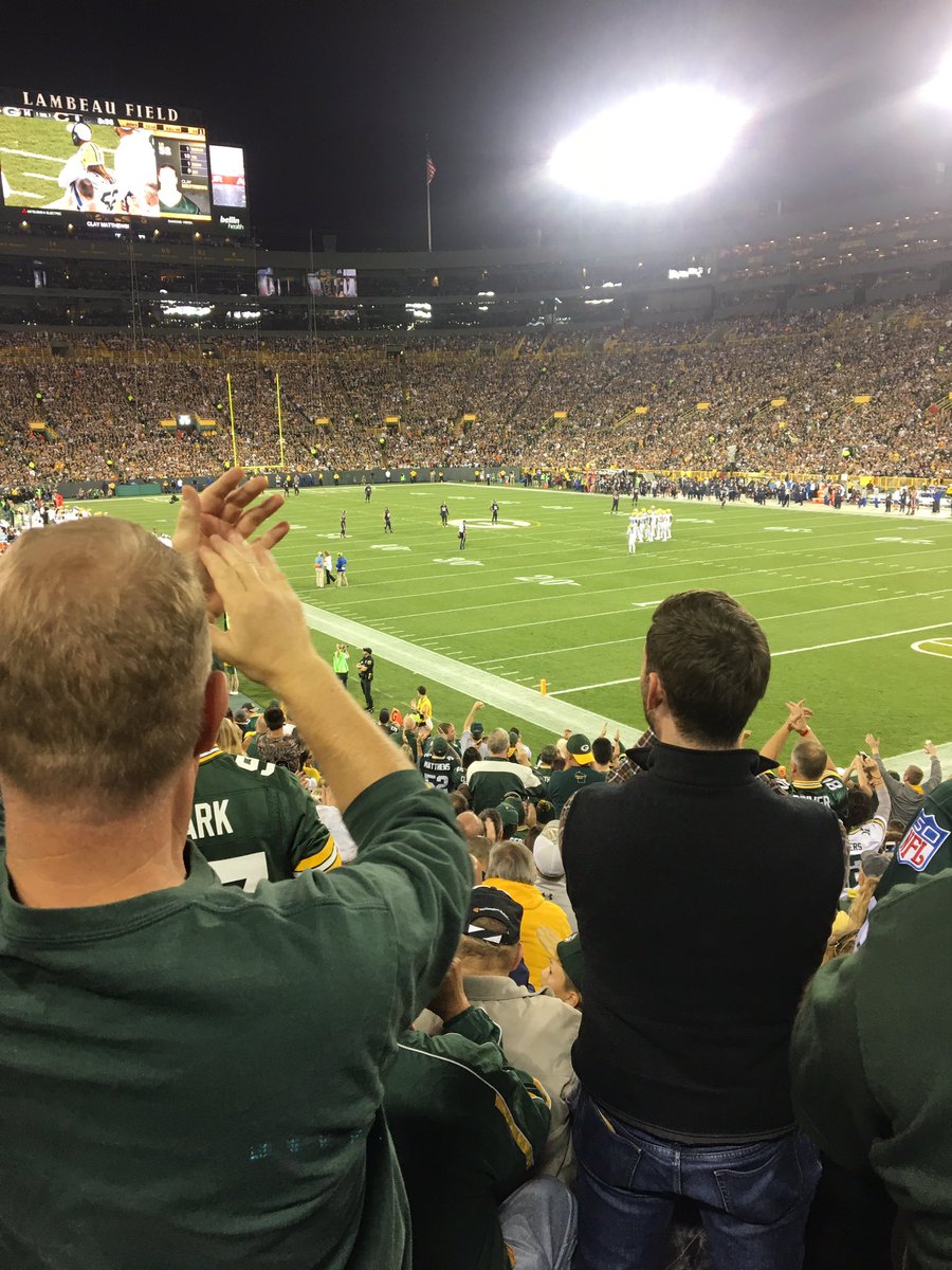 LaurenSoltwisch's tweet photo. .@ClayMatthews52 congrats on your #record #sacks! Also will you come to our #wedding March 24? My fiancé will grow his #hair out in ur honor https://t.co/hMOQsWbDDw