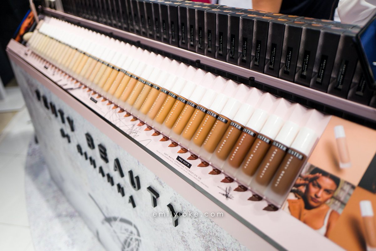 dope_bandits's tweet photo. One Time for the One Time, This #Fenty shade range though ����🏾🙋🏽🙋🏿🙋🏻🙋 #Fenty #FentyBeauty #FENTYxPUMA #DopeAtNight https://t.co/8V9D44sTiO