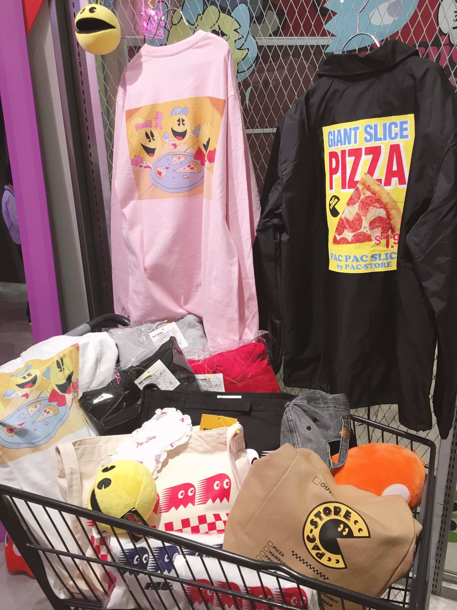 SHIBUYA109NET's tweet photo. 👾本日オープン👾
8F DISPに「PAC-STORE」がオープン🌟PAC-MANの世界観がぎゅっと詰め込まれた期間限定ショップ！💞アパレルだけじゃなく小物も用意してるよ✨これからの時期使えるパーカーとかめちゃかわいい😭💕お店は10月5日まで！みんな遊びに来てね💗 #PACMAN https://t.co/ssB0HcSp44