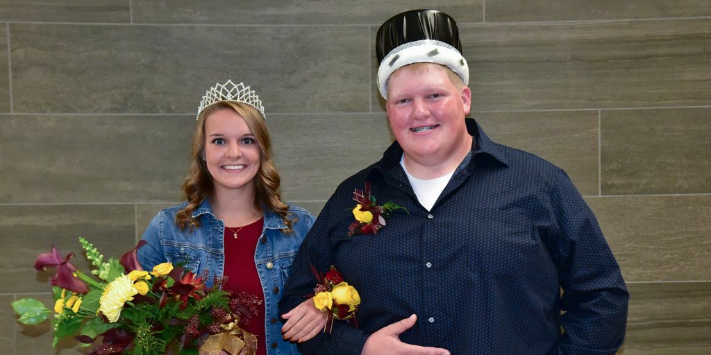 UMNCrookston's tweet photo. Congratulations to 2017 Homecoming Queen @SwaggieMcGibb and King @KaMatejcek! #UMNCrookston is ready to #RallywithRegal https://t.co/nw6VYdYXYI