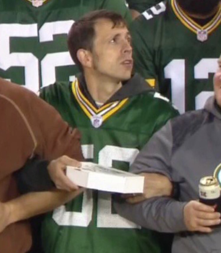 FakeSportsCentr's tweet image. When you want to show a united front but also have to protect your pizza and beer.