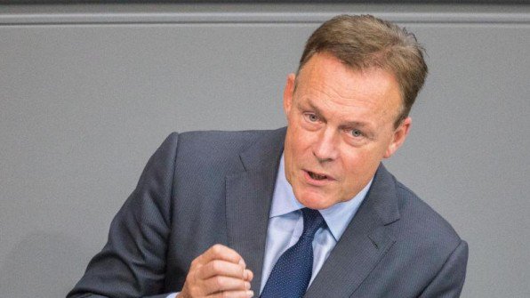 Thomas Oppermann hält große Koalition theoretisch noch für denkbar dlvr.it/PrBv3W