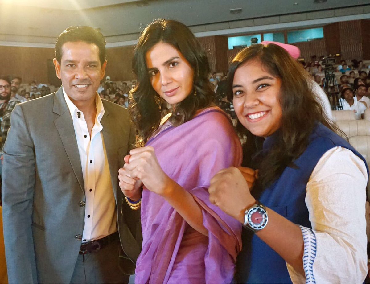 richagladiator's tweet photo. 2 Empowered women Together wid @IamKirtiKulhari @Anupsonicp #MartialArts #InternationalPlayer #SelfDefenceCoach #PresidentAwardee-RichaGaur https://t.co/ItziFm2mBa