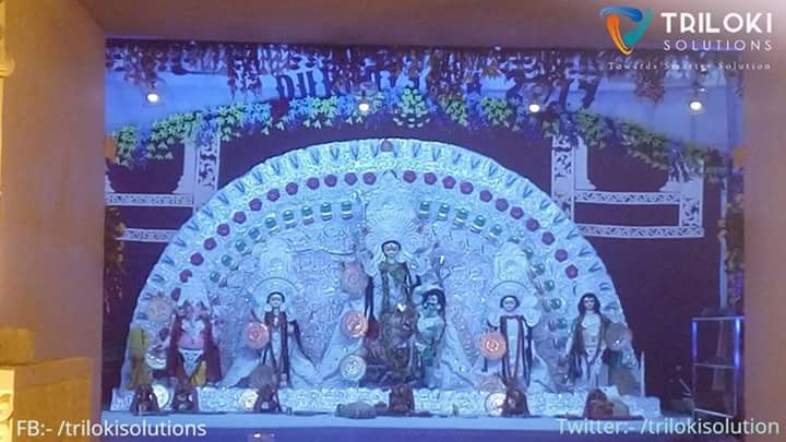 Trilokisolution's tweet photo. ShubhNavratri Navami Durga Pandal #DurgaPuja2017
#TrilokiSolutions #TDS #DigitalBharat #culture https://t.co/PRQaE5dLy9