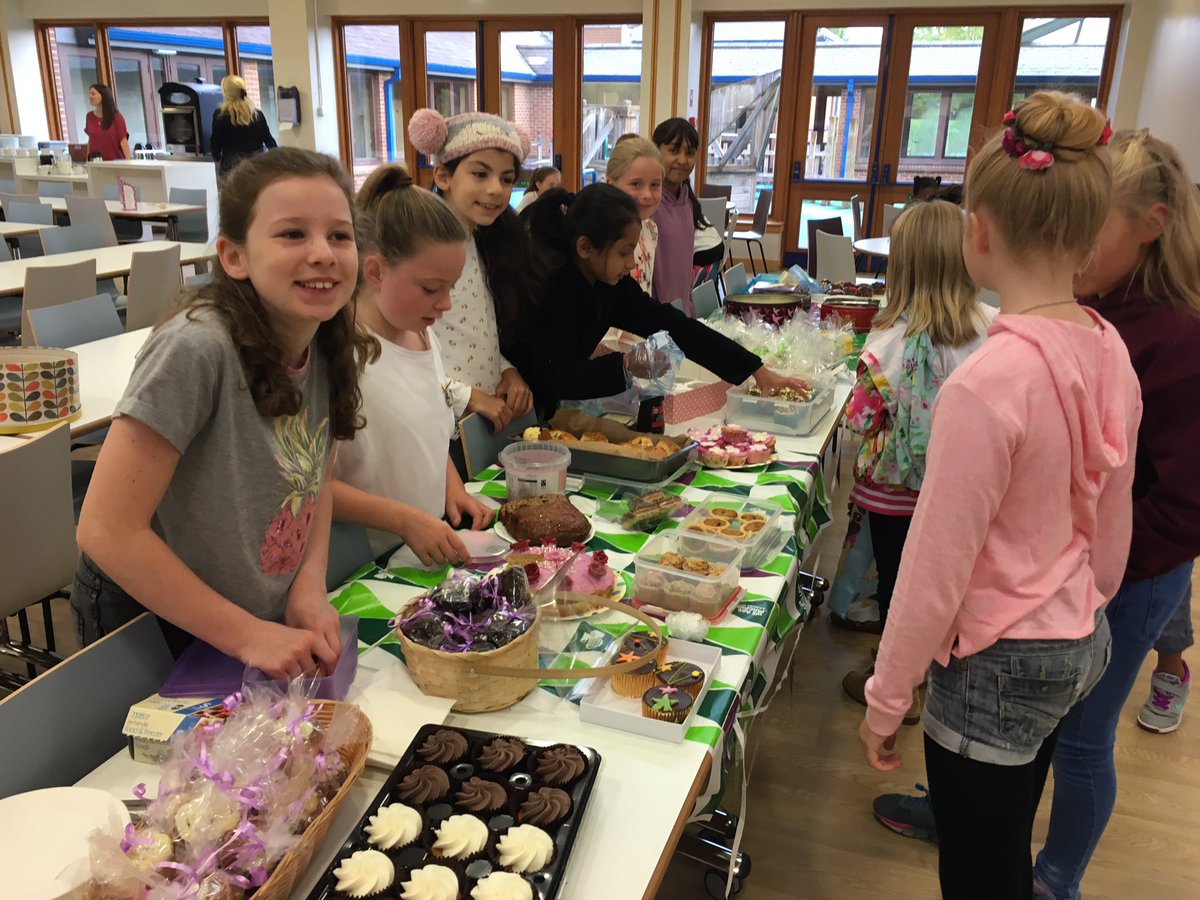 Macmillan Coffee Morning very busy at Northampton High #macmillancoffeemorning