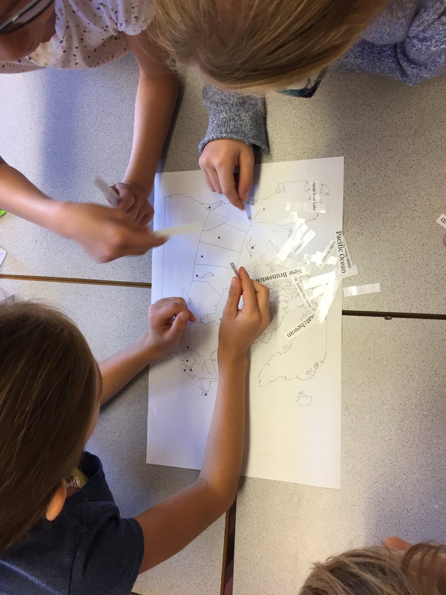 MsKHikida's tweet photo. Geography today.  Students trying to match names of provinces, territories and bodies of water on a map of Canada. #sd40learns https://t.co/oWjO2chYpa