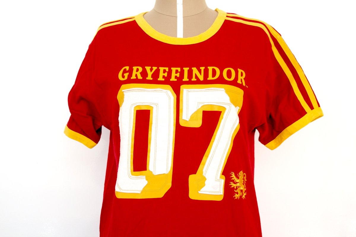 ReUsemeMx's tweet photo. <3 Playera de Harry Potter #UniversalOrlando Talla: S Por $150 https://t.co/XcictbqBiB #GoSecondHand #UsaYReusa #ZEROwaste https://t.co/3MyyYaHWoY