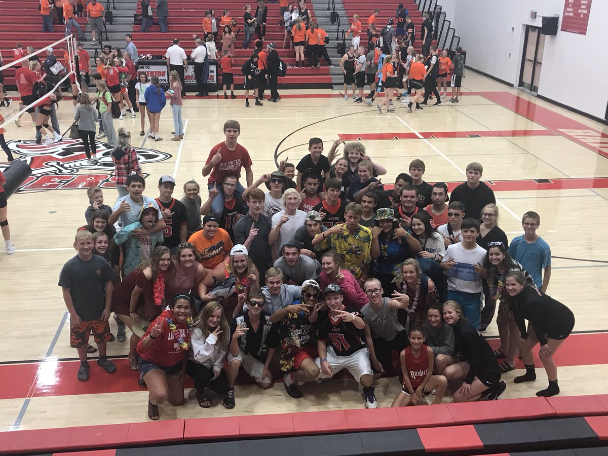 StudentRaider's tweet photo. @Kaitlyn_Wilder https://t.co/juDt1gyeTV