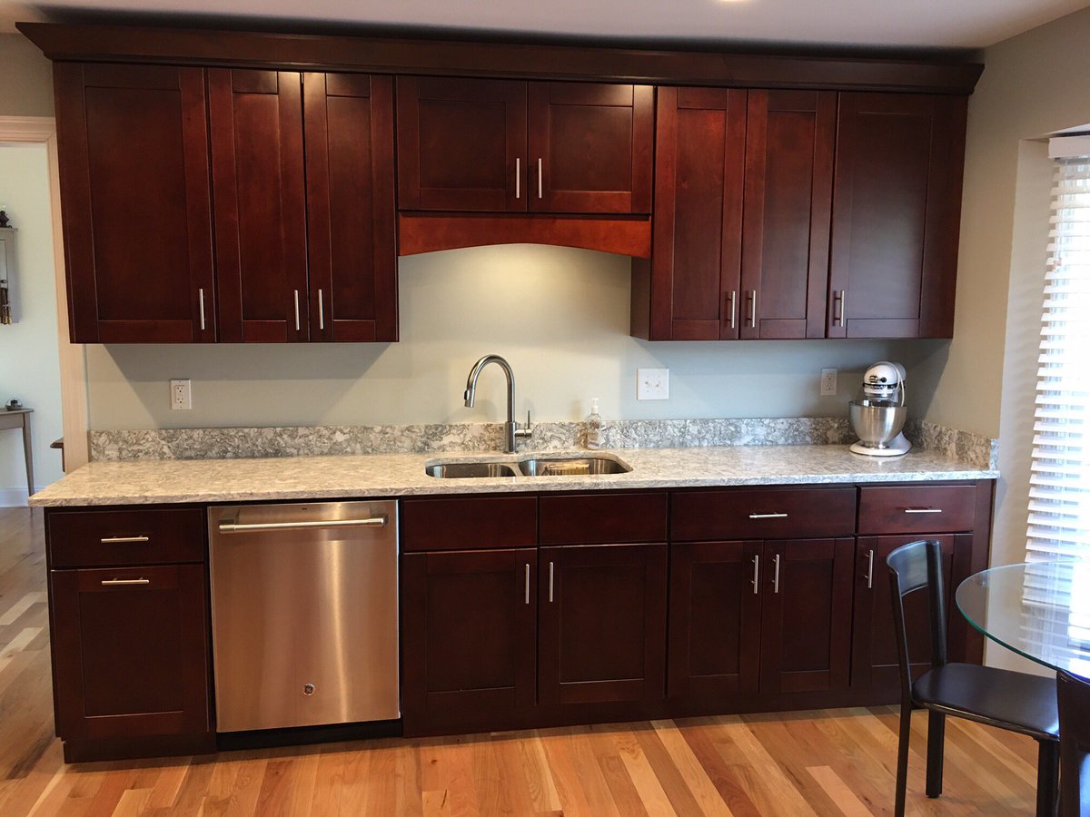 C_G_Direct's tweet photo. Beautiful Sonoma Kitchen designed and sold by our Amazing Designer Sangita Kadkol! #plywoodconstructions #solidmaplewood #kitchendesign https://t.co/5bXMSEVpgd